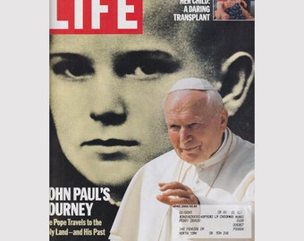 Life Magazine April 2000 Pope John Paul's Journey Vintage Ads /Marlboro /Maxwell House /Toyota / Got Milk Vintage Magazine