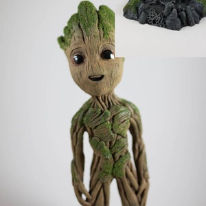 Baby Groot lebensgroße Skulptur Statue 23 cm hoch mit Sockel (V2)