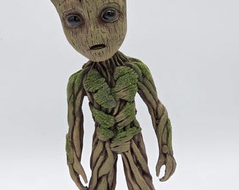 Estatua de tamaño natural de Baby Groot de 9 pulgadas de alto (V1)