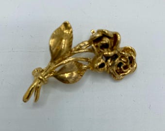 Vintage Gold Tone Double Rose Brooch
