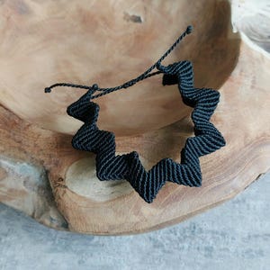 Handmade Macrame Bracelet: Boho Woven Jewelry