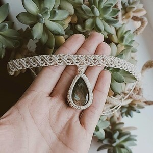 Handmade Macrame Labradorite Choker: Gemstone Necklace