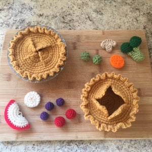 Pie Crust Basket *with Fillings!* Crochet Pattern