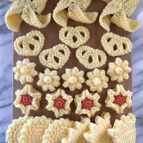 Party of Shortbread Cookies Crochet Pattern