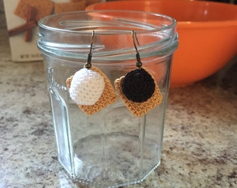 Mini S'more Earrings Crochet Pattern