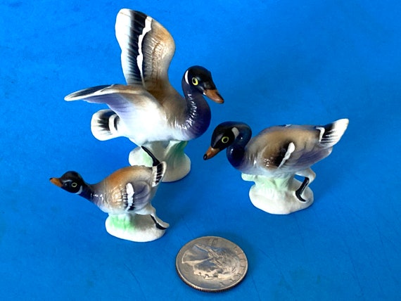 Set 3 NAPCO Mini Geese Figurines Bone China Made In Japan Doll House