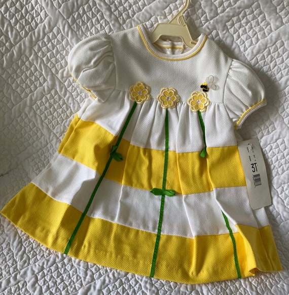 NOS Vintage 1990s Bonnie Jean Bumble Bee Waffle Cotton Dress Yellow and White Striped Baby Girl Toddler Flower Applique USA Puff Sleeves