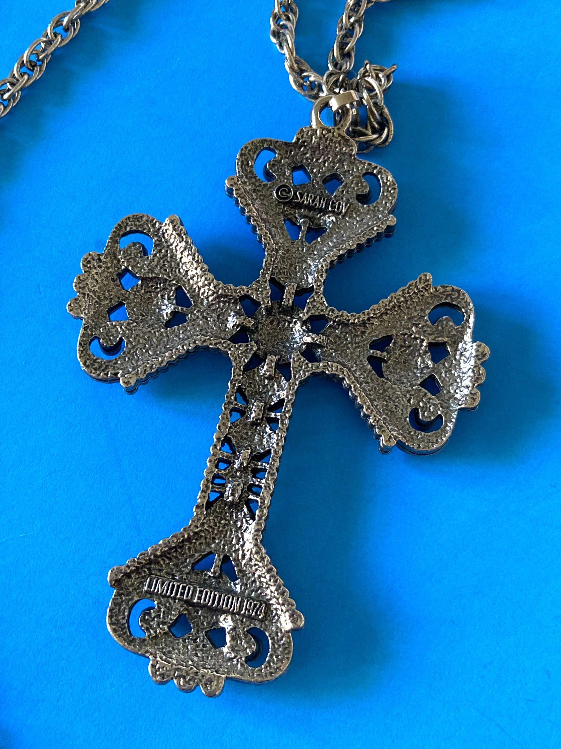 Vintage 1974 Sarah Coventry Antique Silver Tone Limited Vintage 1974 Sarah Coventry Antique Silver Tone Limited