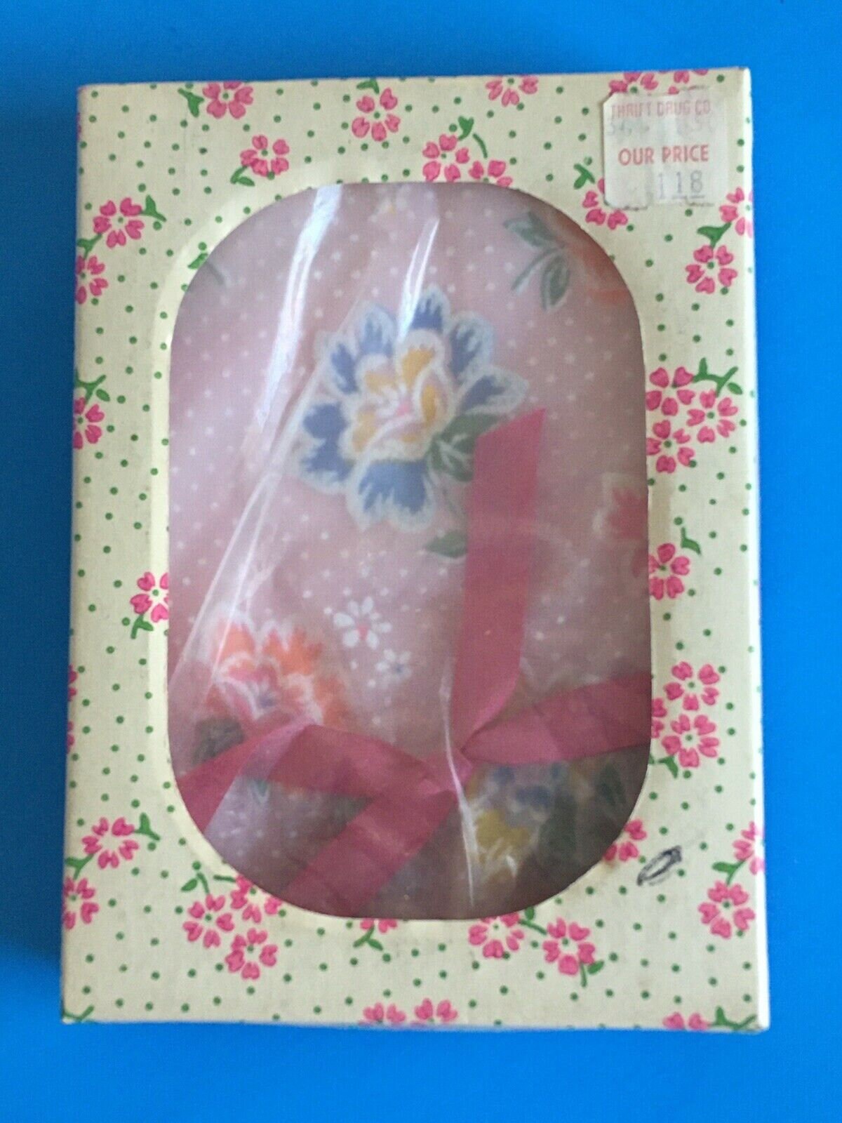 Vintage 1950s Helene Pessl Little Lady Pastel Powder Puff Mitt Pastel