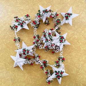 Vintage mid century Christmas stars & holly garland | chain link | blow mold | 8 feet