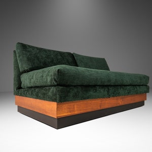 Mid-Century Modern Brutalist Platform Loveseat Sofa in Walnut by Adrian Pearsall for Craft Associates, USA, c. 1960&#39;s
