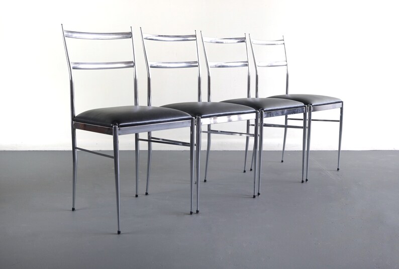 Set of 4 Italian Modern Dining Chairs in the Manner of Gio Ponti Italy
