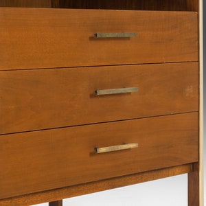 Mid-Century Linear Group Chest of Drawers by Paul McCobb for Calvin Furniture image 5