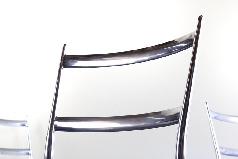 Set of 4 Italian Modern Dining Chairs in the Manner of Gio Ponti Italy