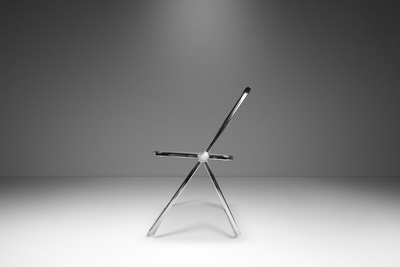 Italian Modern 'Plia' Folding Chair in Lucite and Chrome by Giancarlo Piretti for Anonima Castelli, Italy, c. 1970's afbeelding 2