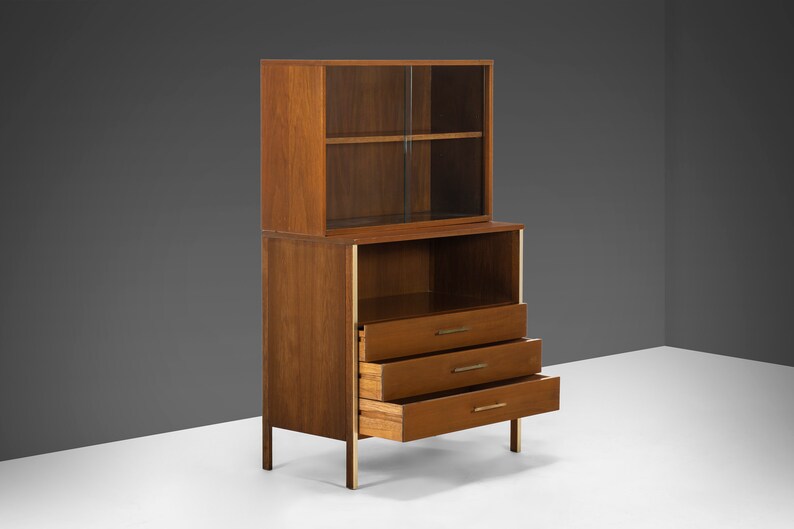 Mid-Century Linear Group Chest of Drawers by Paul McCobb for Calvin Furniture image 3