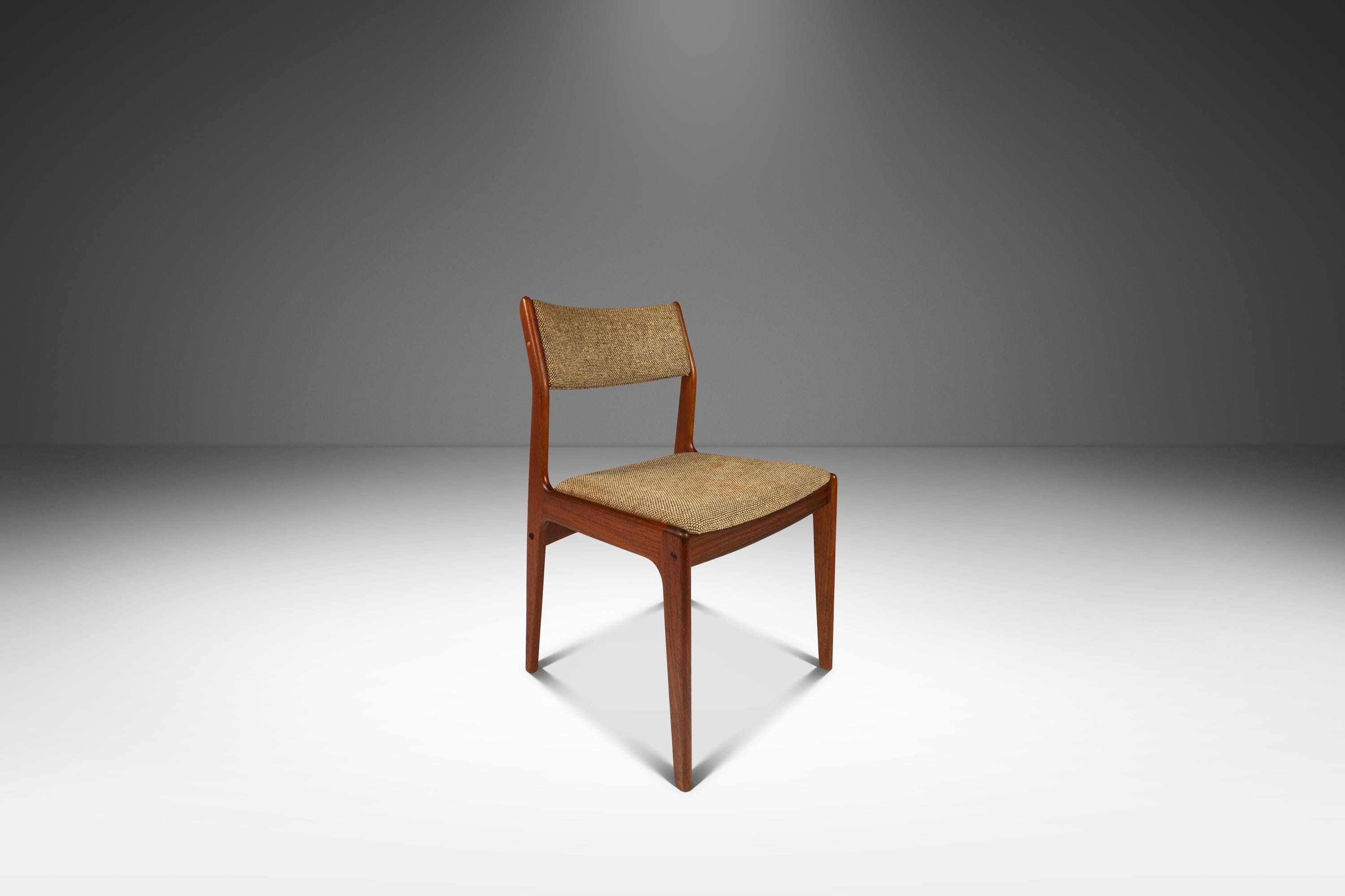 Scandinavian Mid-Century Modern Side / Desk Chair in Solid Teak & Original Fabric by D-SCAN, c. 1970s