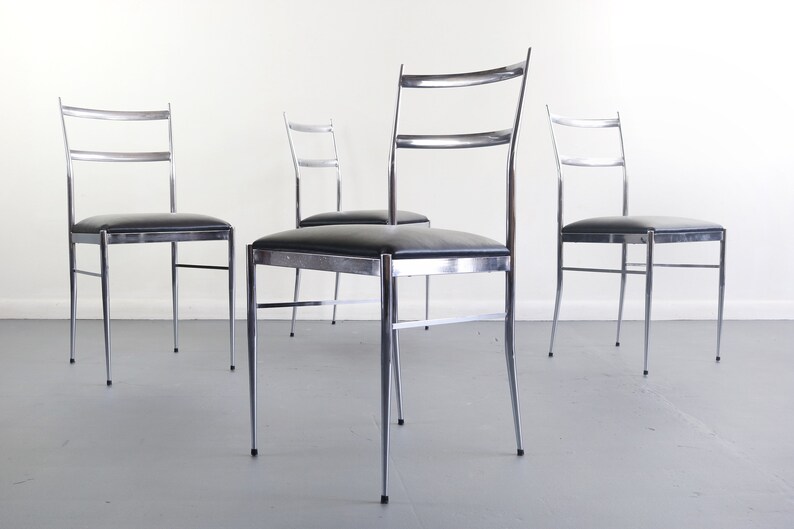 Set of 4 Italian Modern Dining Chairs in the Manner of Gio Ponti Italy