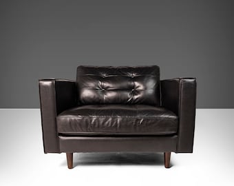 Tufted Club Chair in the Manner of Walter Knoll for Brayton International in Durable Vegan Leather (2 Available - Price Per Chair)