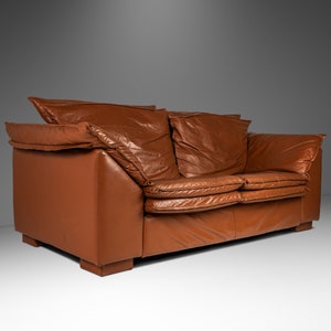 Modern Low Profile Loveseat Sofa in Cognac Brown Leather in the Manner of Niels Eilersen, USA, c. 1980&#39;s