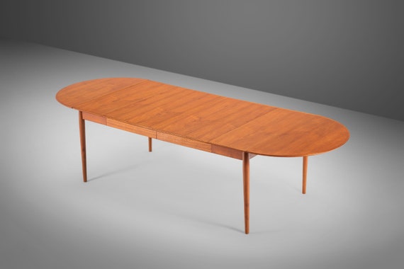 Arne vodder table online
