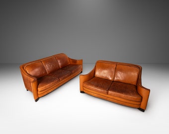 Set of Two Art Deco Mid-Century Modern Sofas with Sculptural Arms in Patinaed Leather, USA, c. 1970s