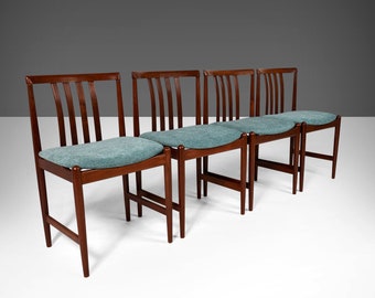 A Set of Four (4) Contoured Rosewood Danish Modern Dining Chairs After Arne Vodder, c. 1960