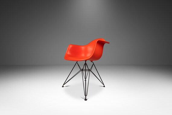 Mid Century Modern DAR Eiffel Base Lounge Chair by Charles Ray Eames for Herman Miller USA c. 2000 s Etsy