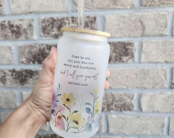 Frosted Glass Tumbler – Floral Bible Verse Cup with Bamboo Lid (Matthew 11:28)