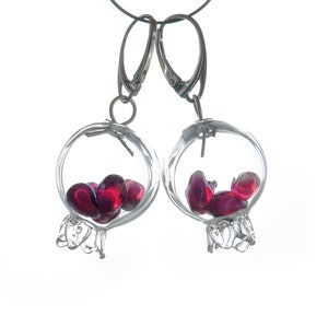 Hollow pomegranate lampwork dangle earrings with pomegranate seeds inside 925 silver MTO imagem 2