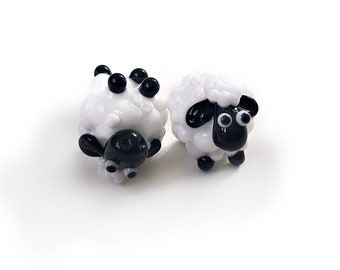 1 (one) piece Sheep handmade lampwork bead / craft supplies/ beading/ Animal bead/ MTO