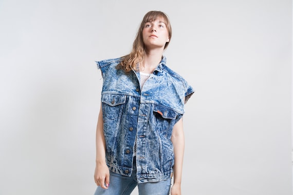 jeans vest - size Large