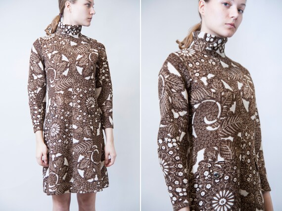Brown paisley print high neck mod dress