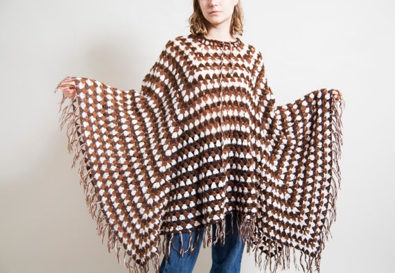 Geometric pattern poncho/ Crochet cape/ Brown shaw