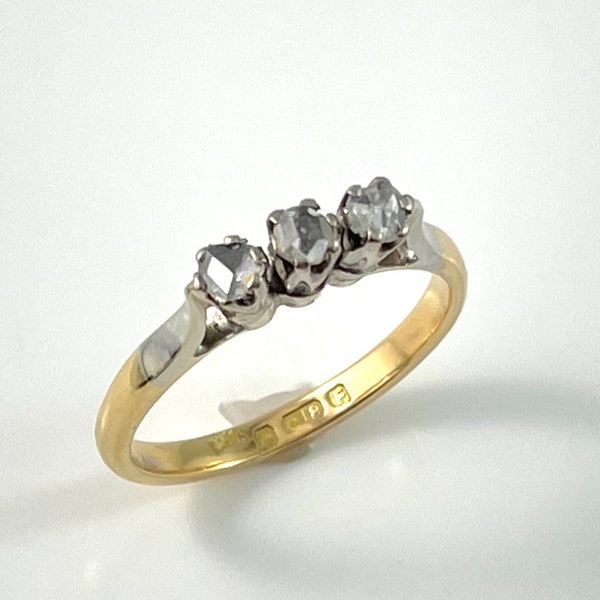18K antique three stone engagement ring, yellow and white gold, hall marked, set with 3 antique diamonds