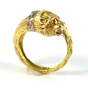 18K Tiger Ring, yellow gold  ring, diamond collar, enamel eyes, size 9 (adjustable) wrap around ring, vintage ring