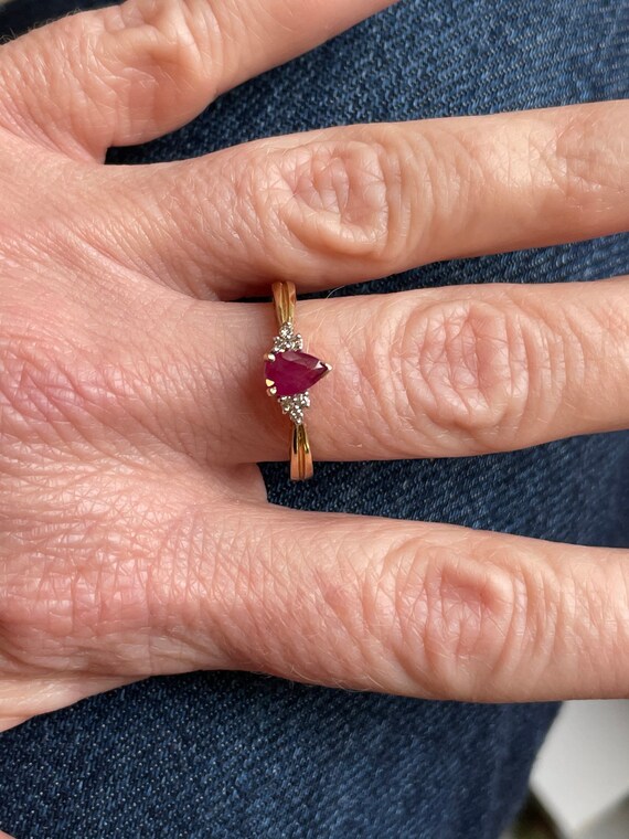 10K Yellow Gold Pear Shaped Ruby and Natural Diam… - image 2