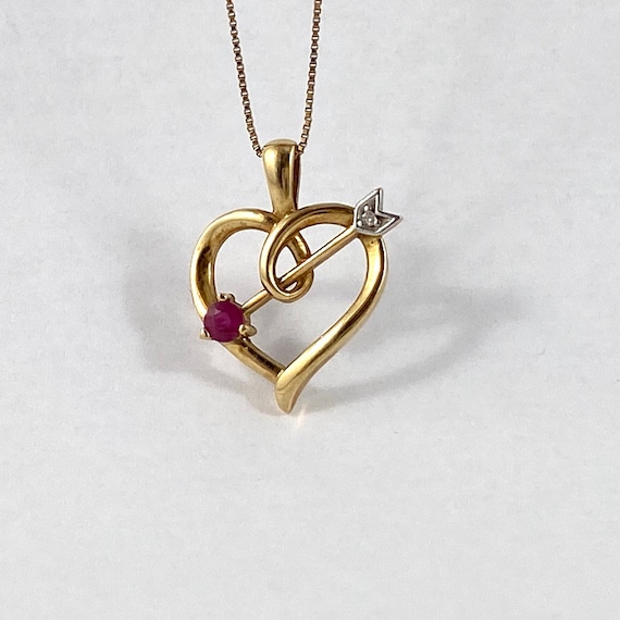 10K ruby and diamond, heart and arrow pendant, ye… - image 4