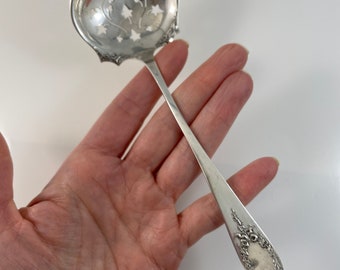 Sterling Bon Bon spoon, Bow and Ribbon design, candy spoon