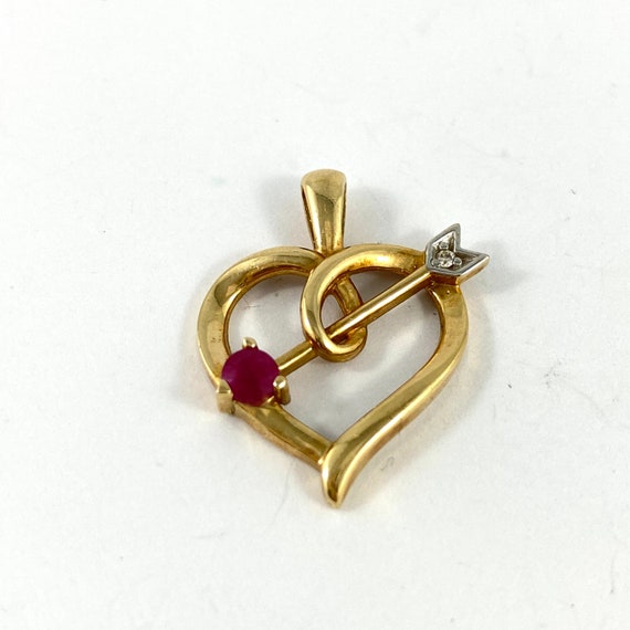 10K ruby and diamond, heart and arrow pendant, ye… - image 7