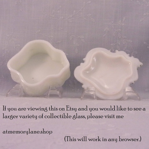 Opaline Milk Glass. Small Antique Vanity or Dress… - image 7