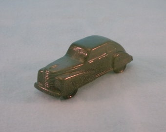 1970s Toy Miniature Streamlined Sedan Car. Vintage Automobile Glass Candy Container, Lightly Spray Painted Green. Unique Gift. Vhhc ea33r