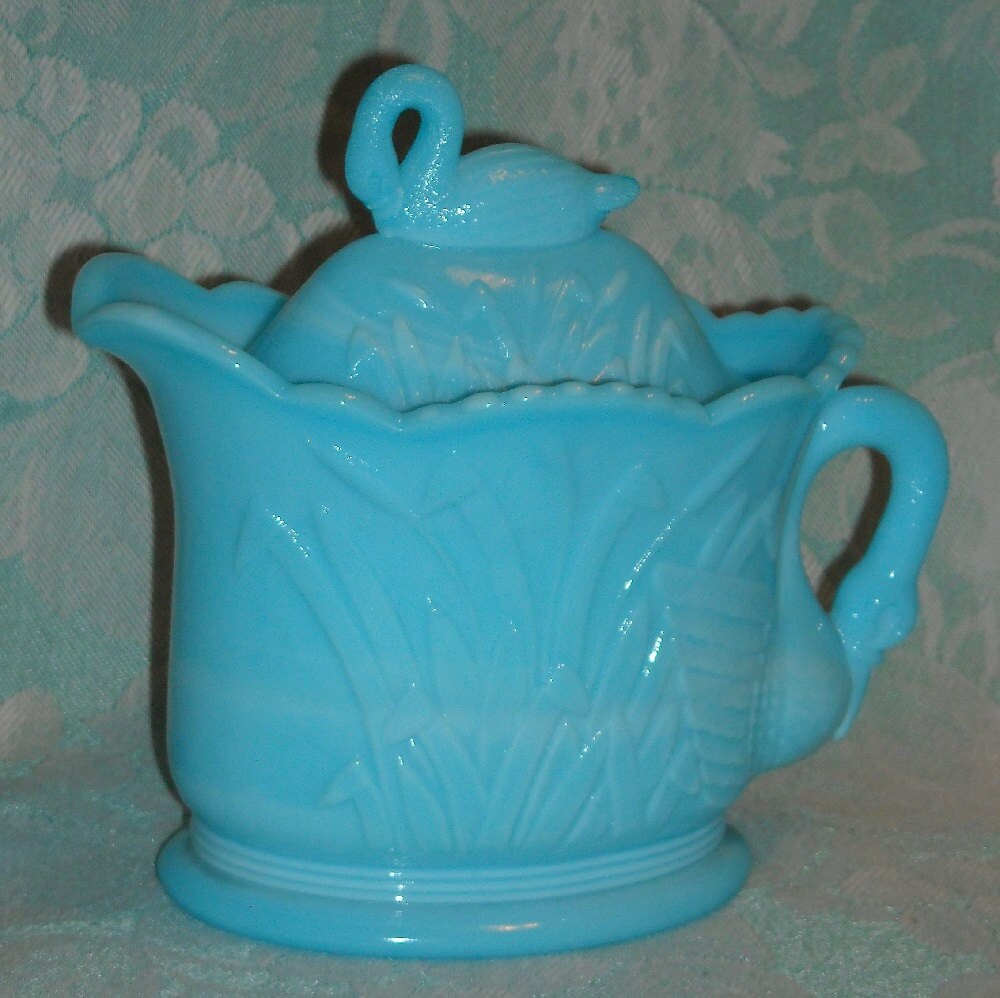 Antique Westmoreland Blue Milk Glass Creamer Pitcher w Lid. Pj7a