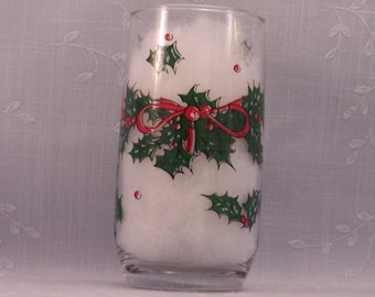 Christmas Vintage Anchor Hocking 1990 Flat Bottom Clear Glass Tumbler AHC 91 with Red Ribbon, Green Holly, & Red Berries. 12 Oz. Gift.  riJa