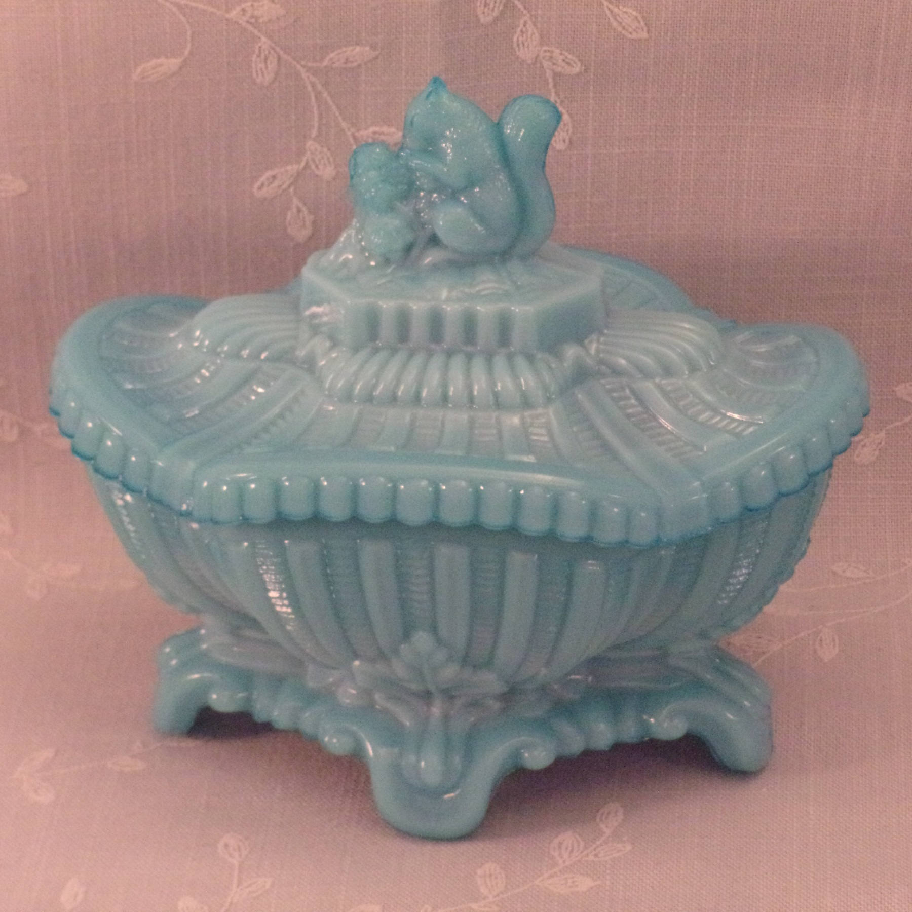 Portieux Vallerysthal Blue Milk Glass Squirrel Candy Dish w Lid. Rcba
