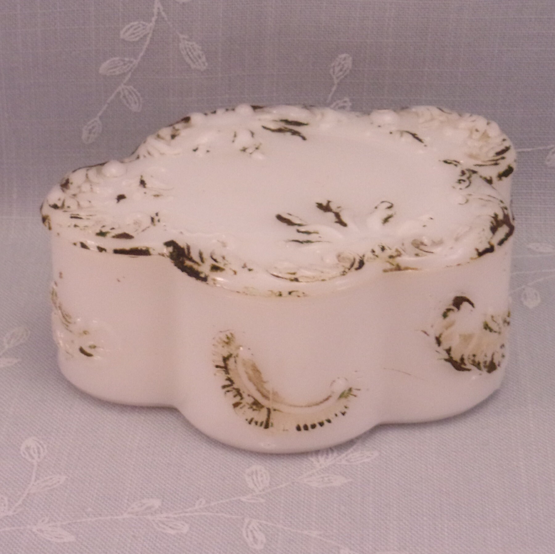 Milk Glass Antique Dresser Box w Lid. Dithridge Opal Decorated Novelty