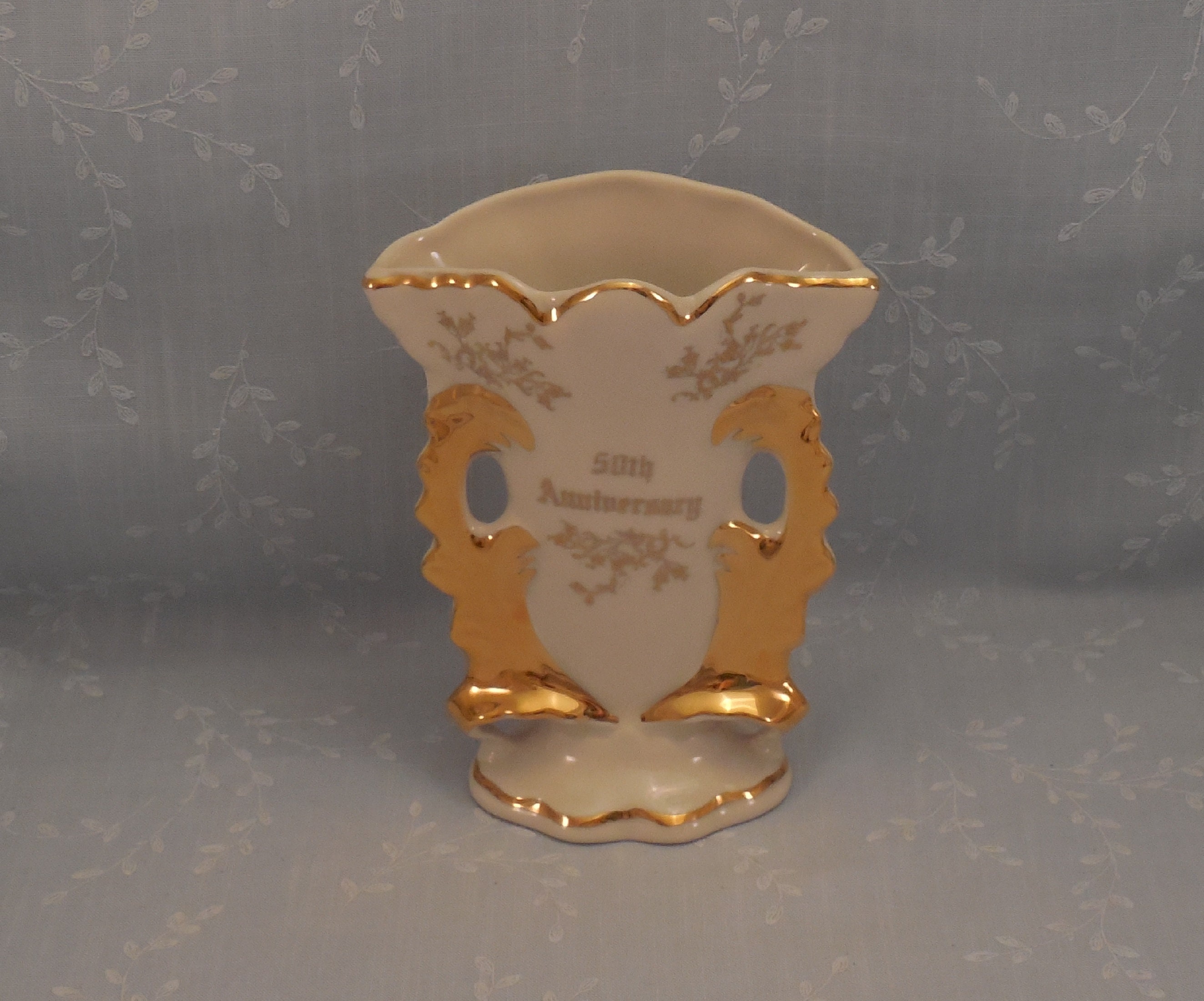 50th Anniversary Decorative Vase. Kingwood Ceramics 22 Kt Gold Heavily