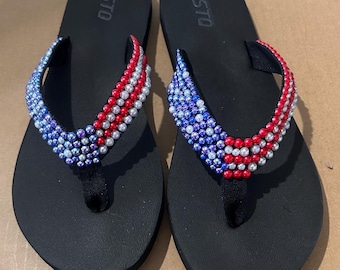 ¡Listos para enviar! Chanclas con la bandera estadounidense adornadas con lentejuelas / Sandalias rojas, blancas y azules brillantes / Talla 9 de mujer
