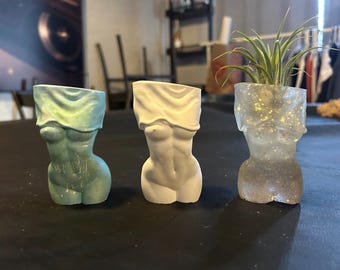 4” Unique Women Body Shaped / Flower Pot / Statue / Succulent included / FREE SHIPPING