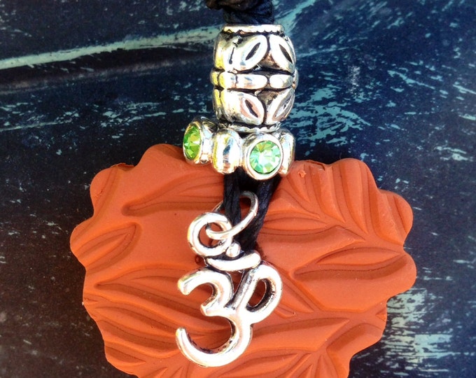 Om Charm Terra Cotta Essential Oil Diffuser Pendant Necklace Etsy